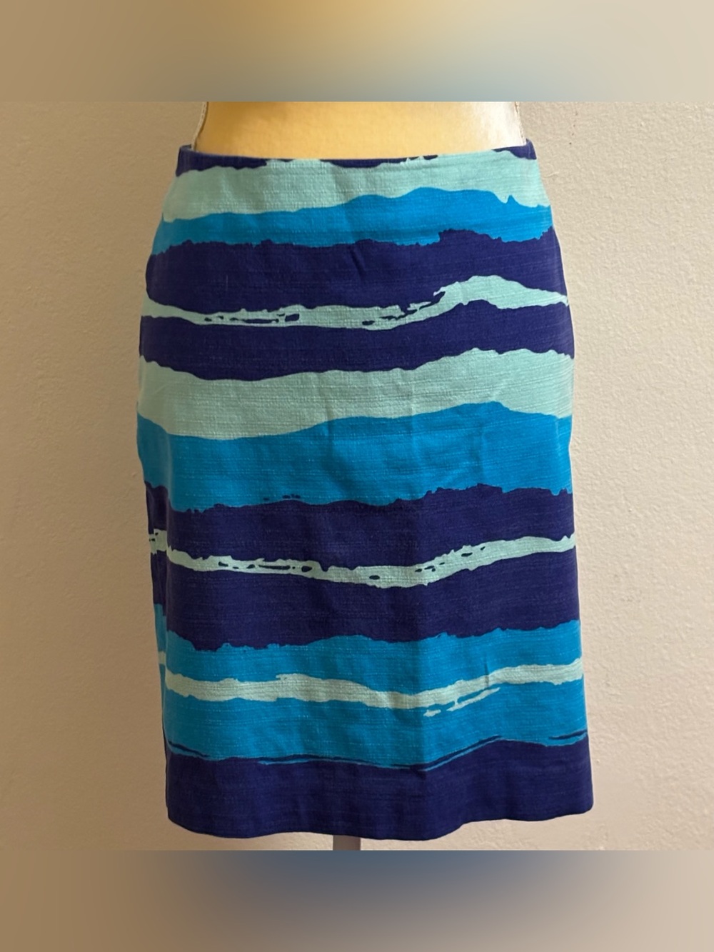 Ann Taylor Short Fully Lined Skirt Blue Abstract Print Size 10